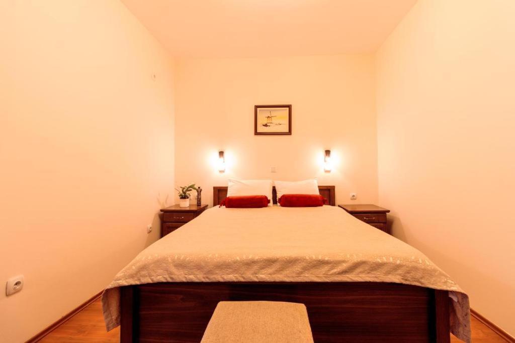 Downtown Rooms Ni Exteriér fotografie