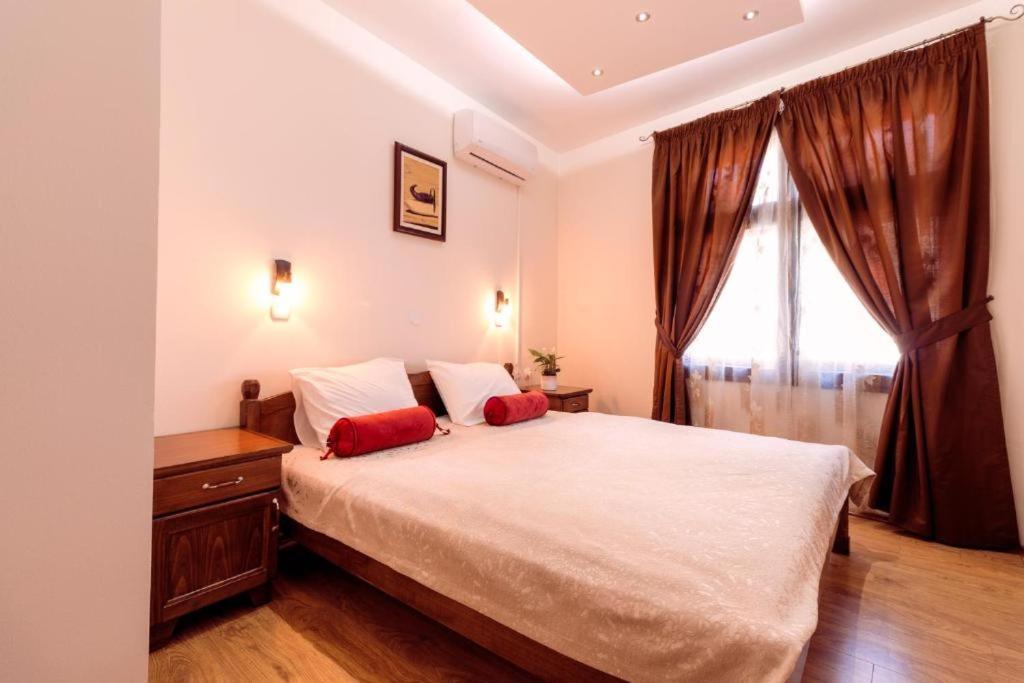 Downtown Rooms Ni Exteriér fotografie