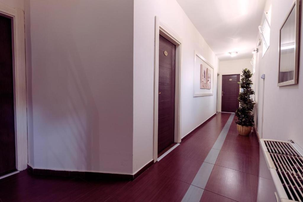 Downtown Rooms Ni Exteriér fotografie